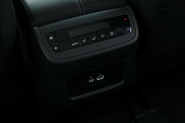 https://vehicle-cdn.autoleague.cloud/31025_61039432_36.jpg