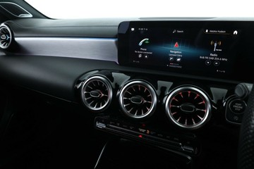 https://vehicle-cdn.autoleague.cloud/31025_61039512_23.jpg