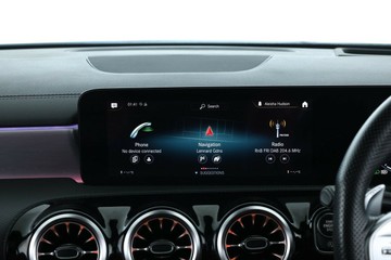 https://vehicle-cdn.autoleague.cloud/31025_61039512_24.jpg