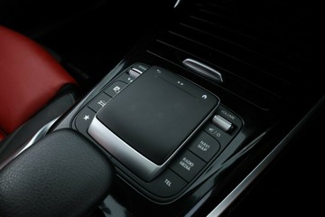 https://vehicle-cdn.autoleague.cloud/31025_61039512_28.jpg