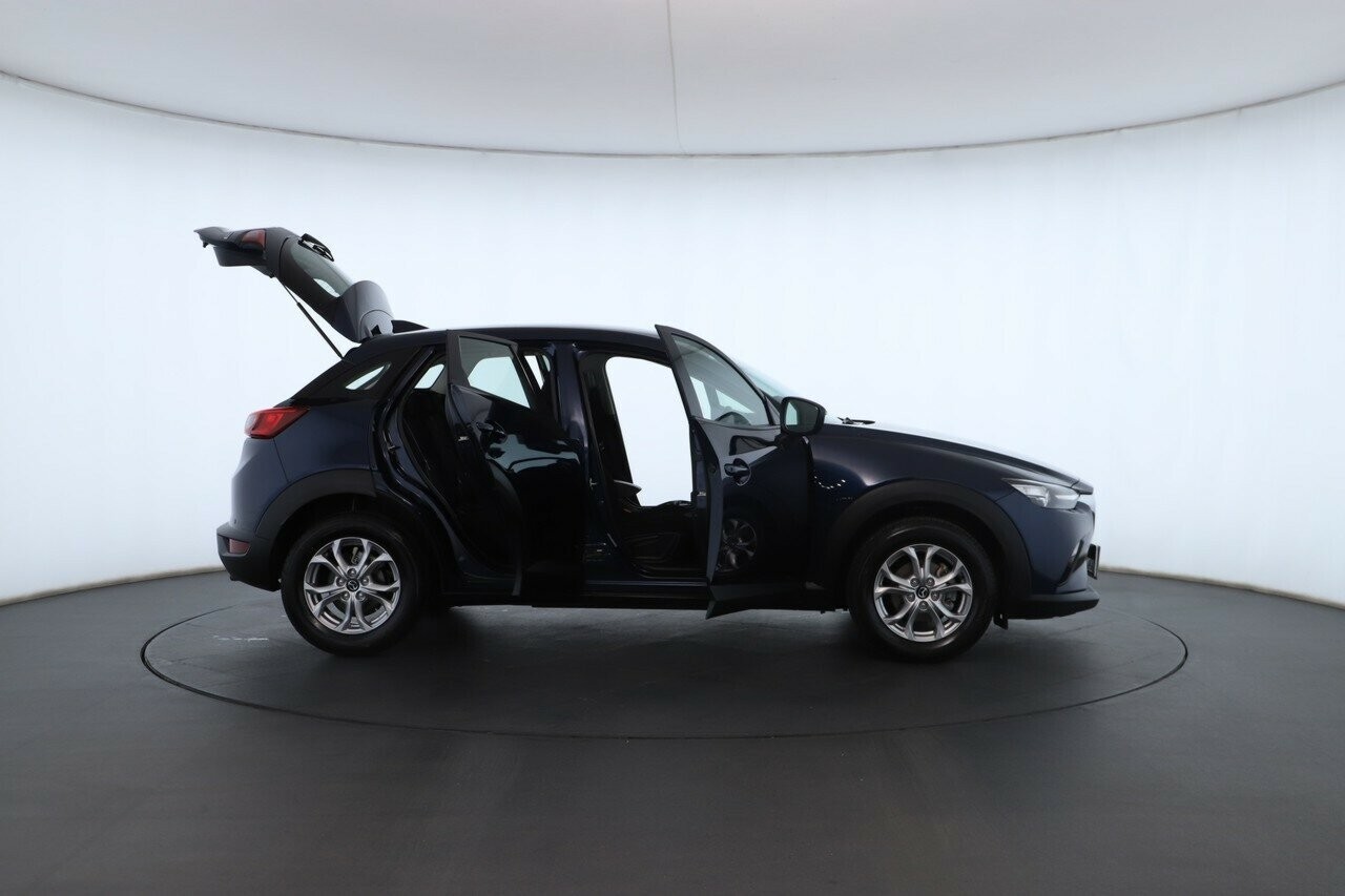 Mazda Cx-3 image 2
