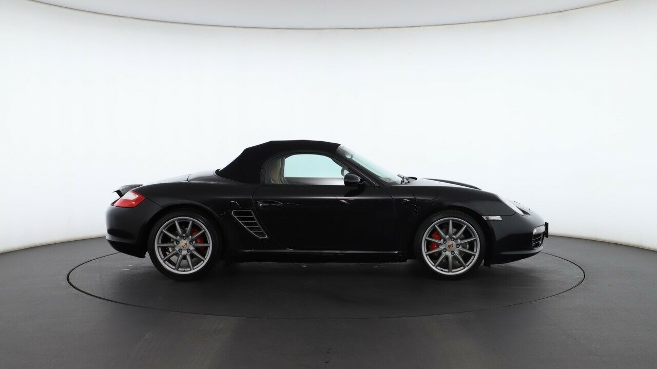 Porsche Boxster image 4