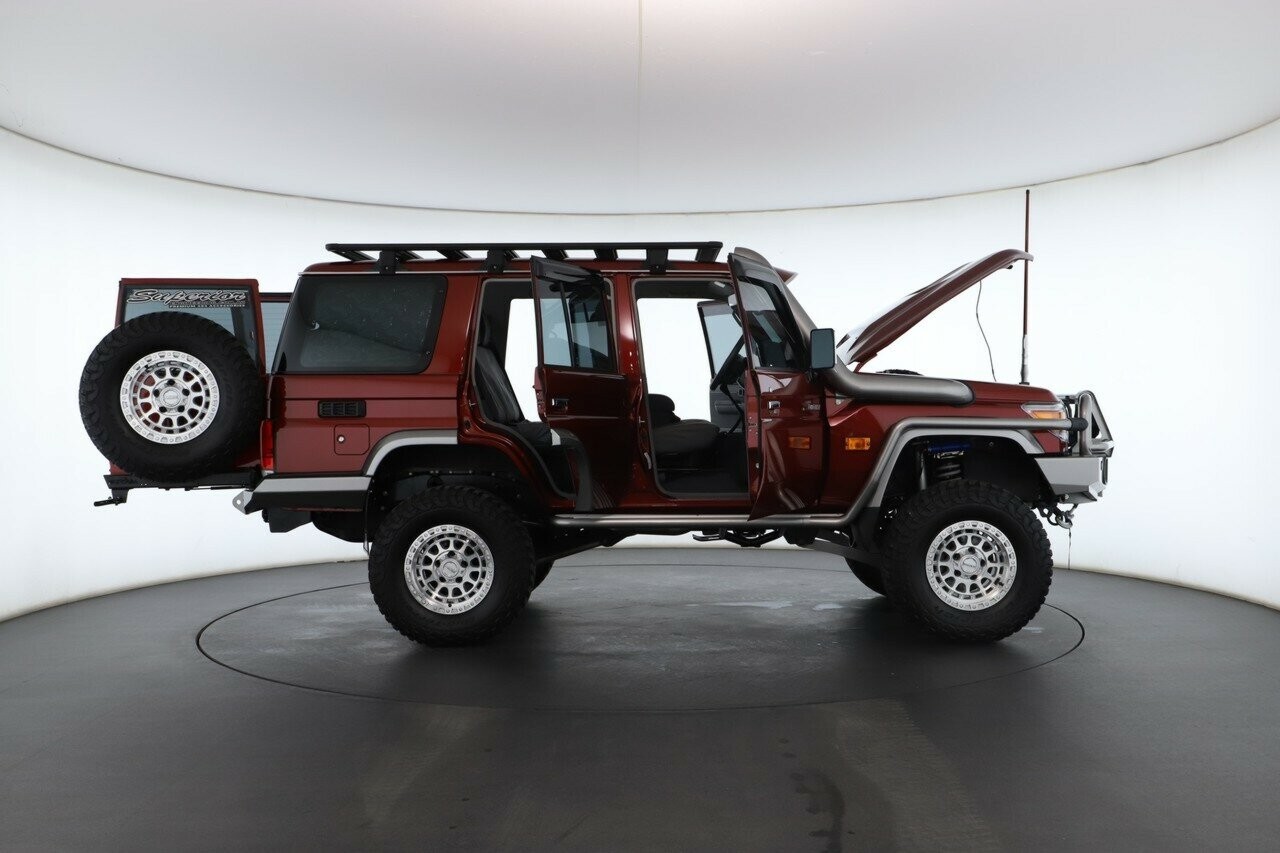 Toyota Landcruiser image 3