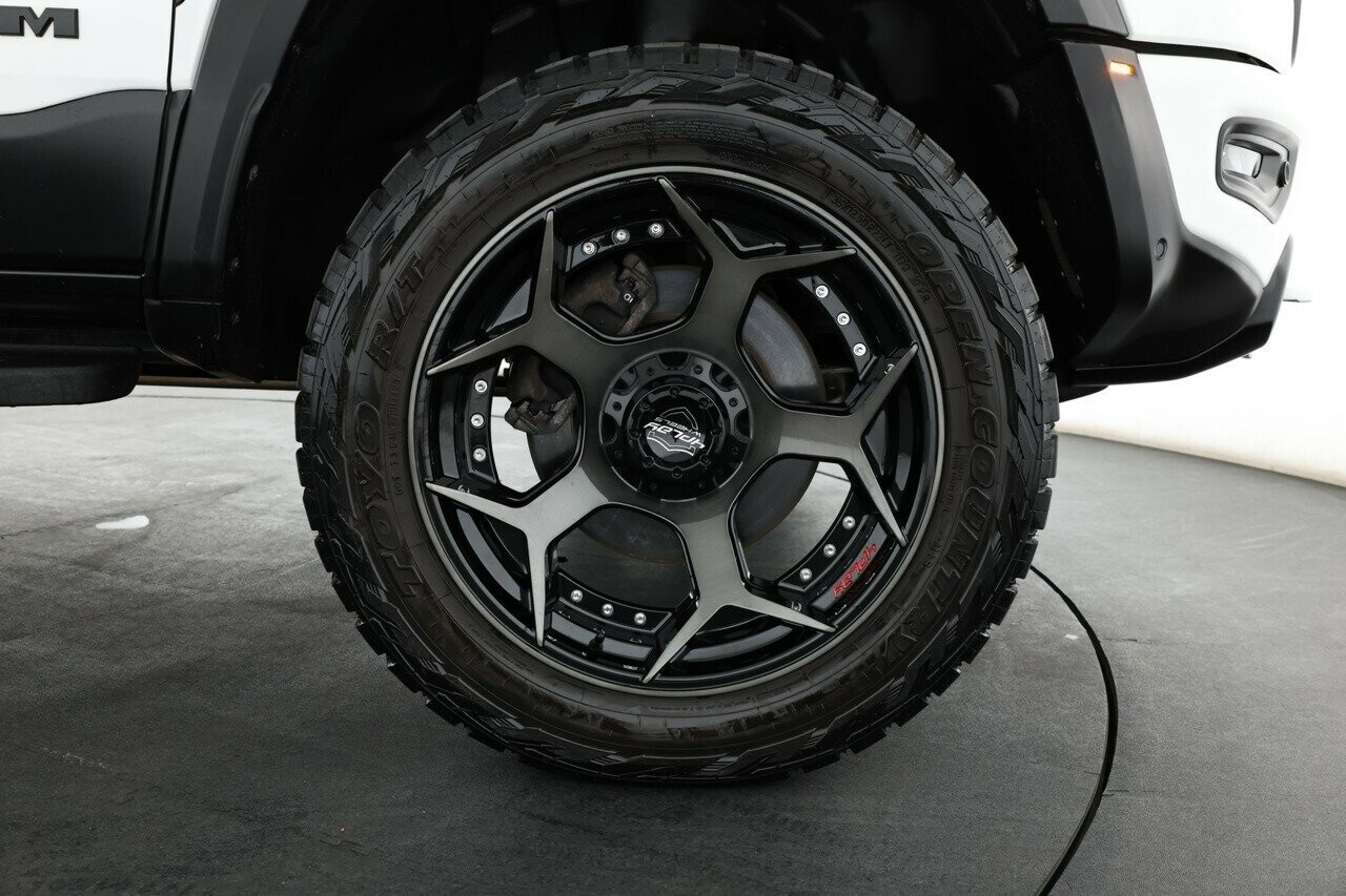 Ram 1500 image 4