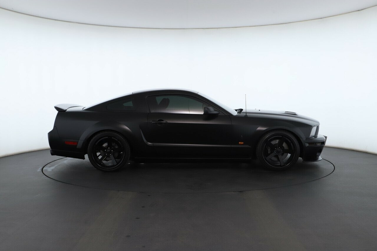 Ford Mustang image 3
