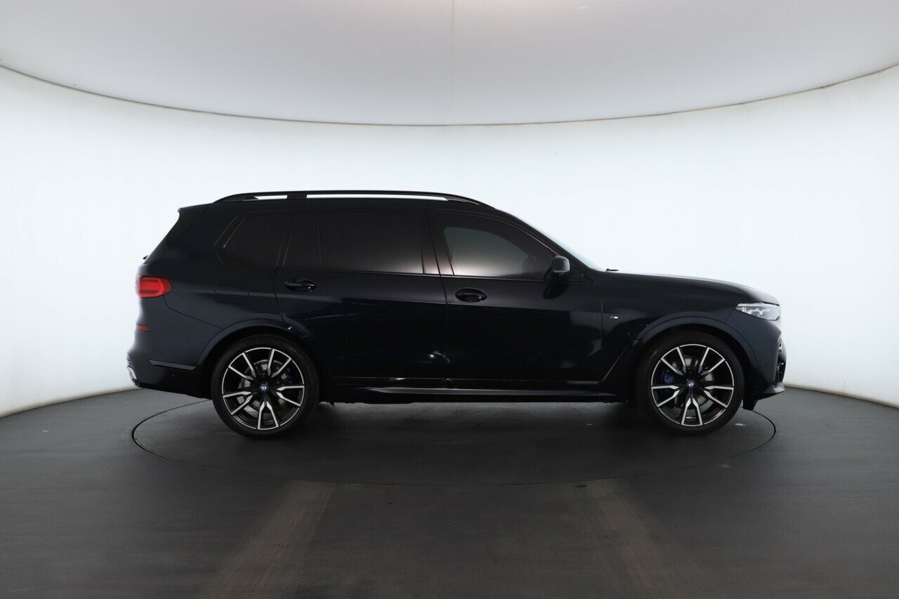 BMW X7 image 3