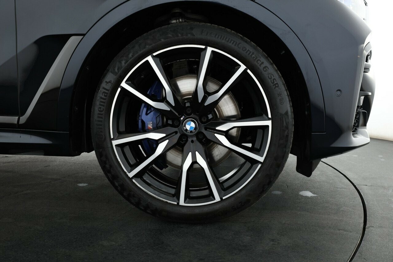 BMW X7 image 4