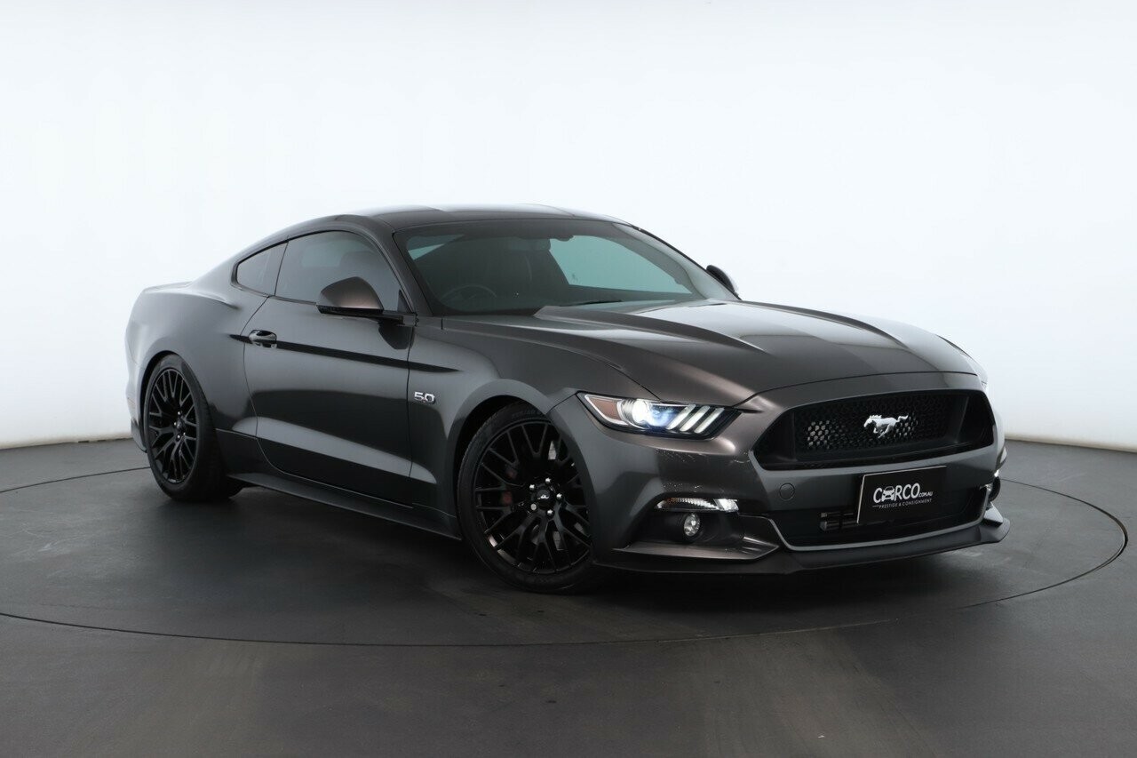 Ford Mustang image 1