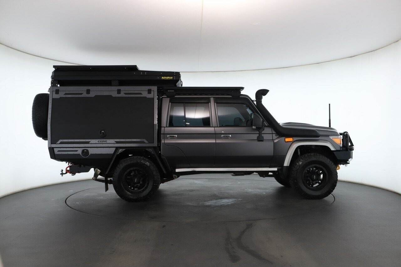 Toyota Landcruiser image 2