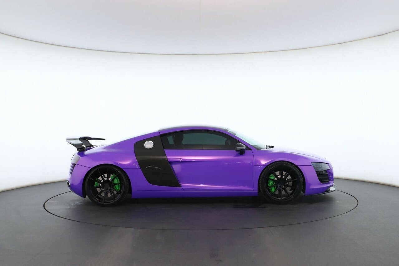 Audi R8 image 3