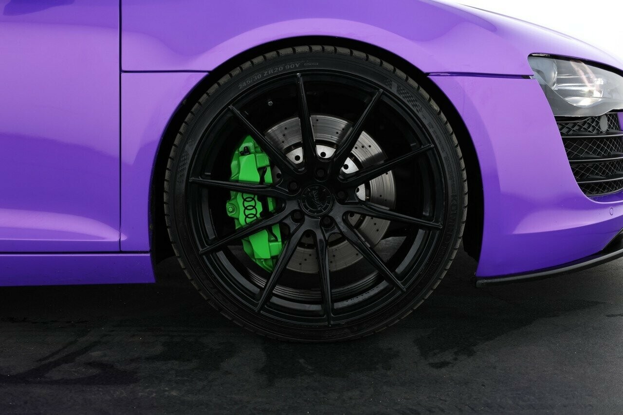 Audi R8 image 4