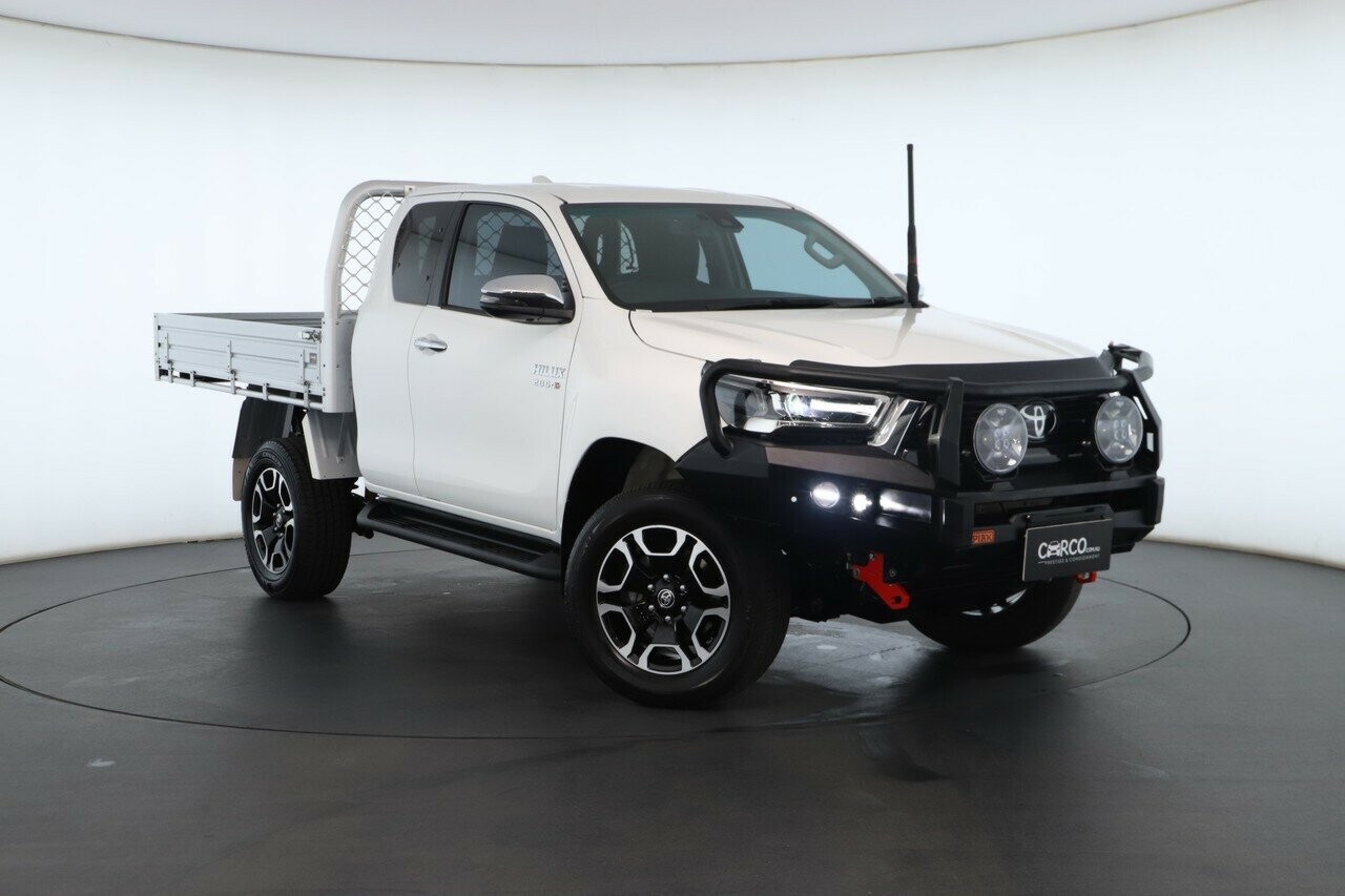 Toyota Hilux image 1
