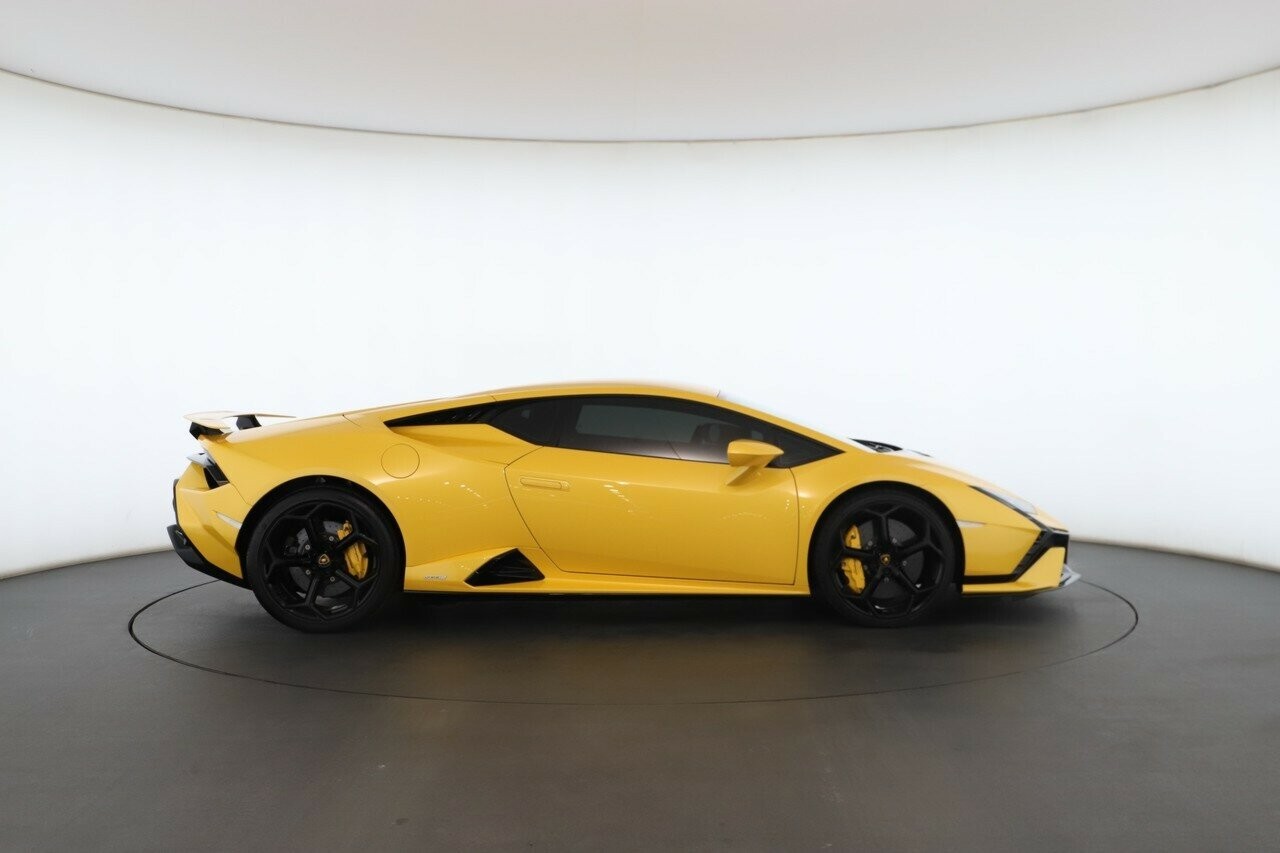 Lamborghini Huracan image 3
