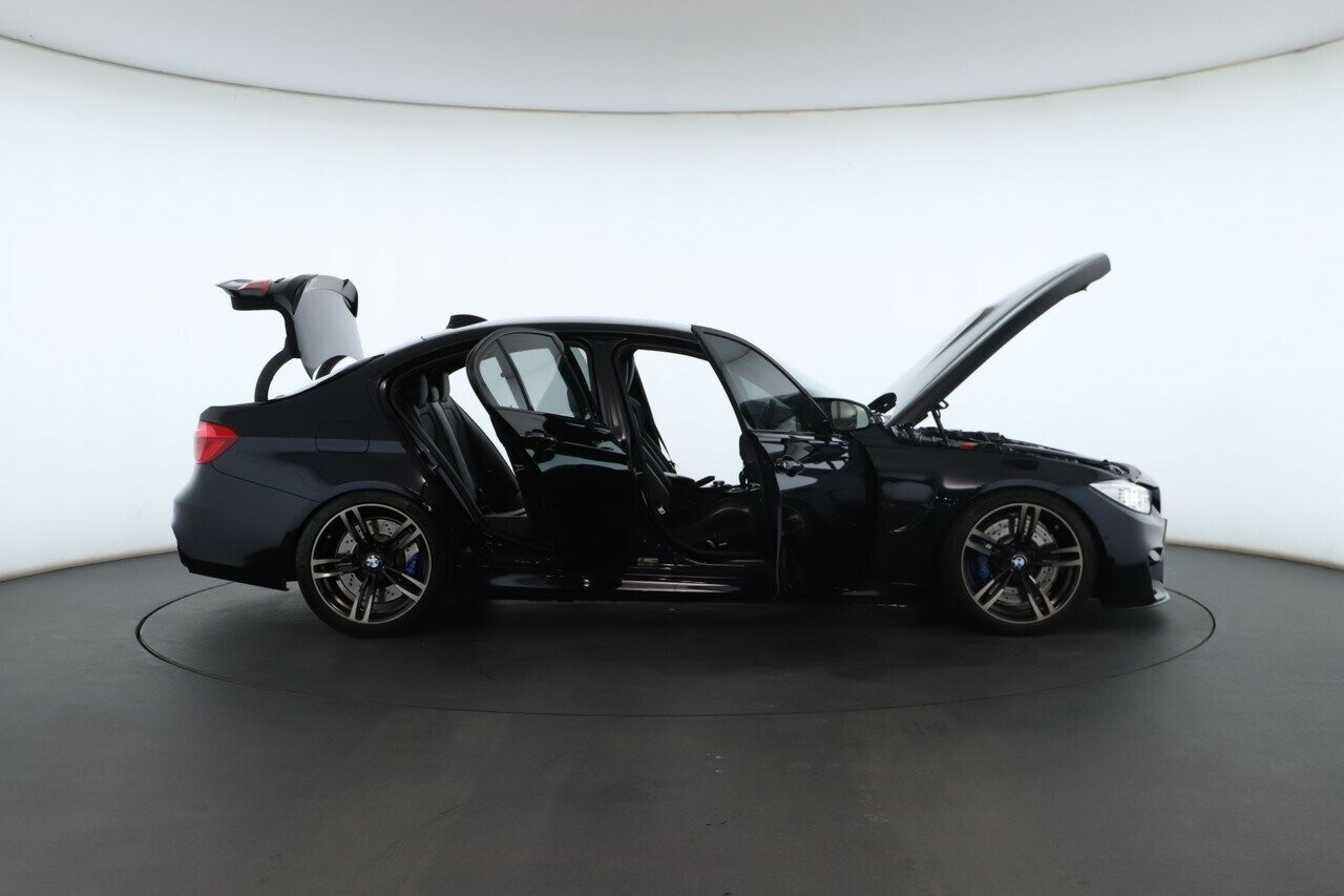 BMW M3 image 2