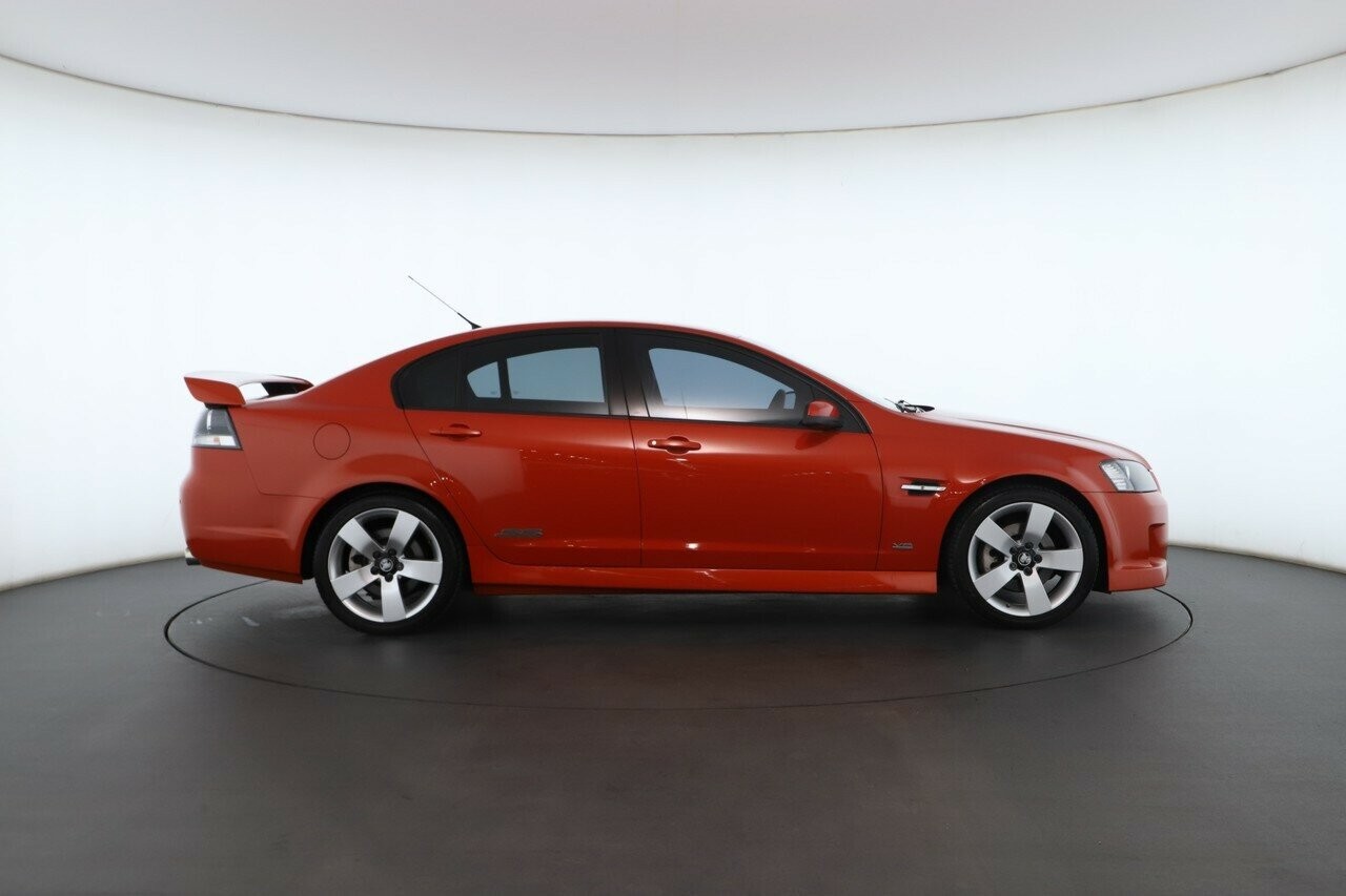 Holden Commodore image 3