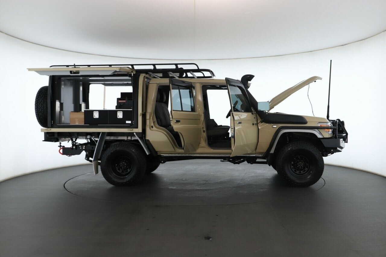 Toyota Landcruiser image 2