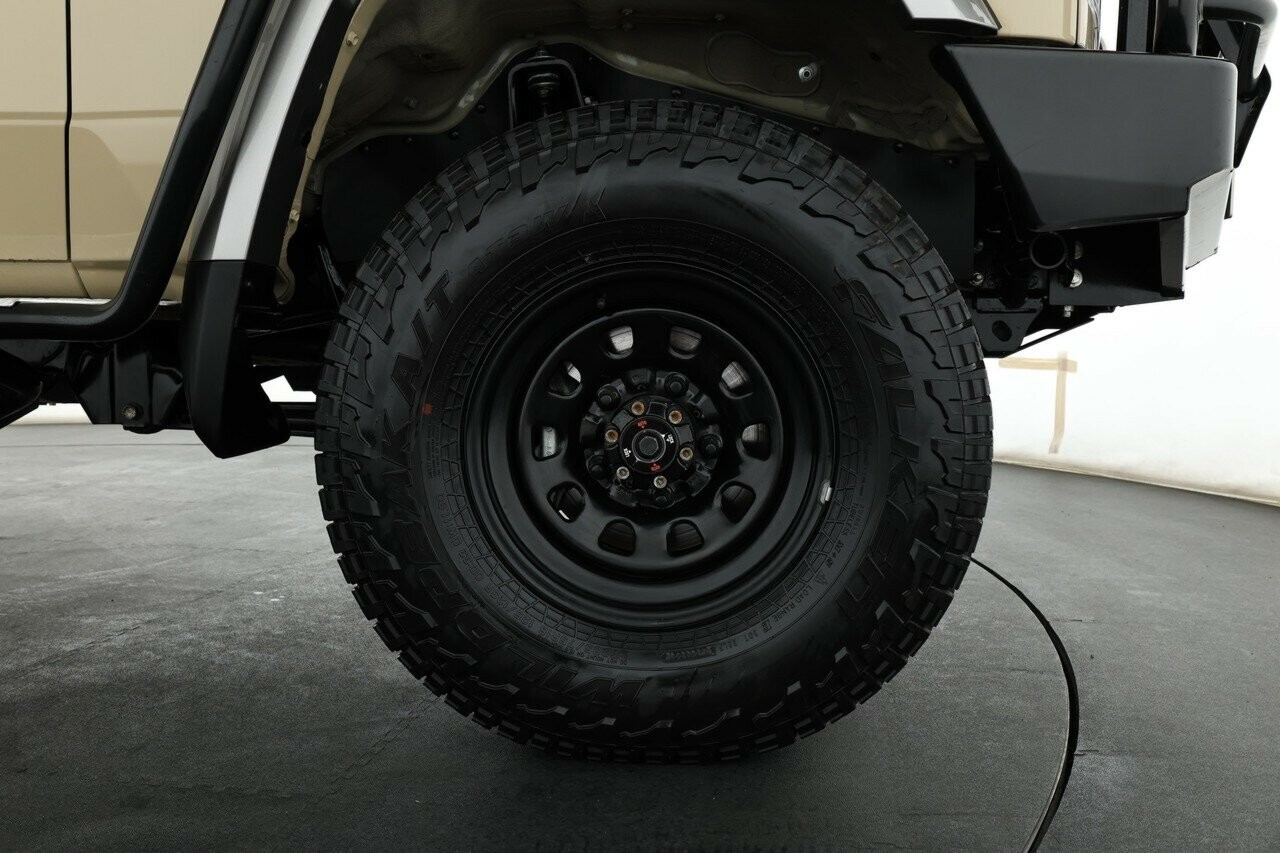 Toyota Landcruiser image 4
