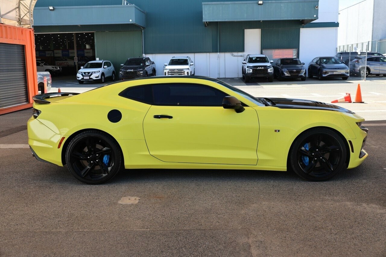 Chevrolet Camaro image 3