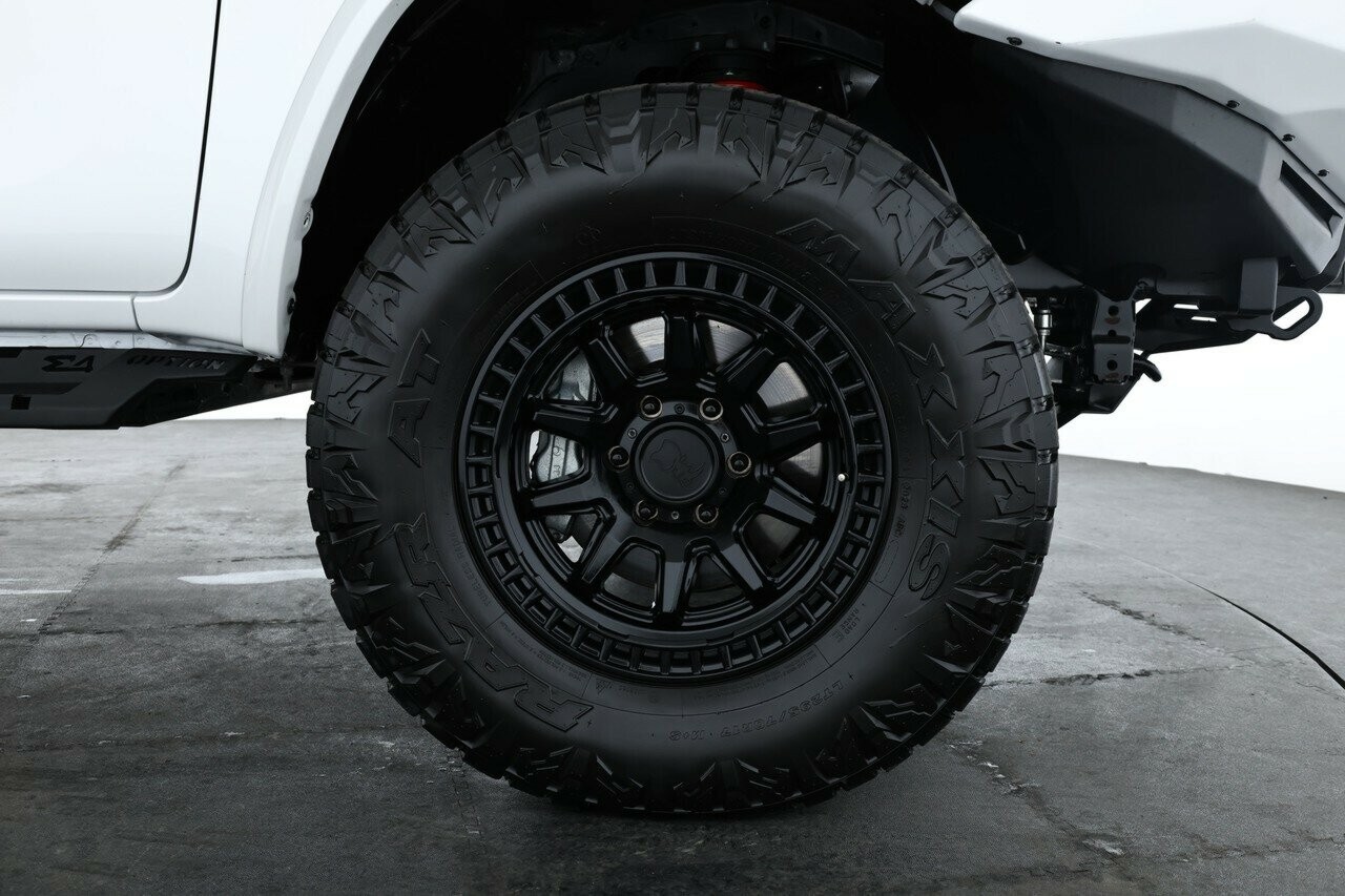 Toyota Fortuner image 4