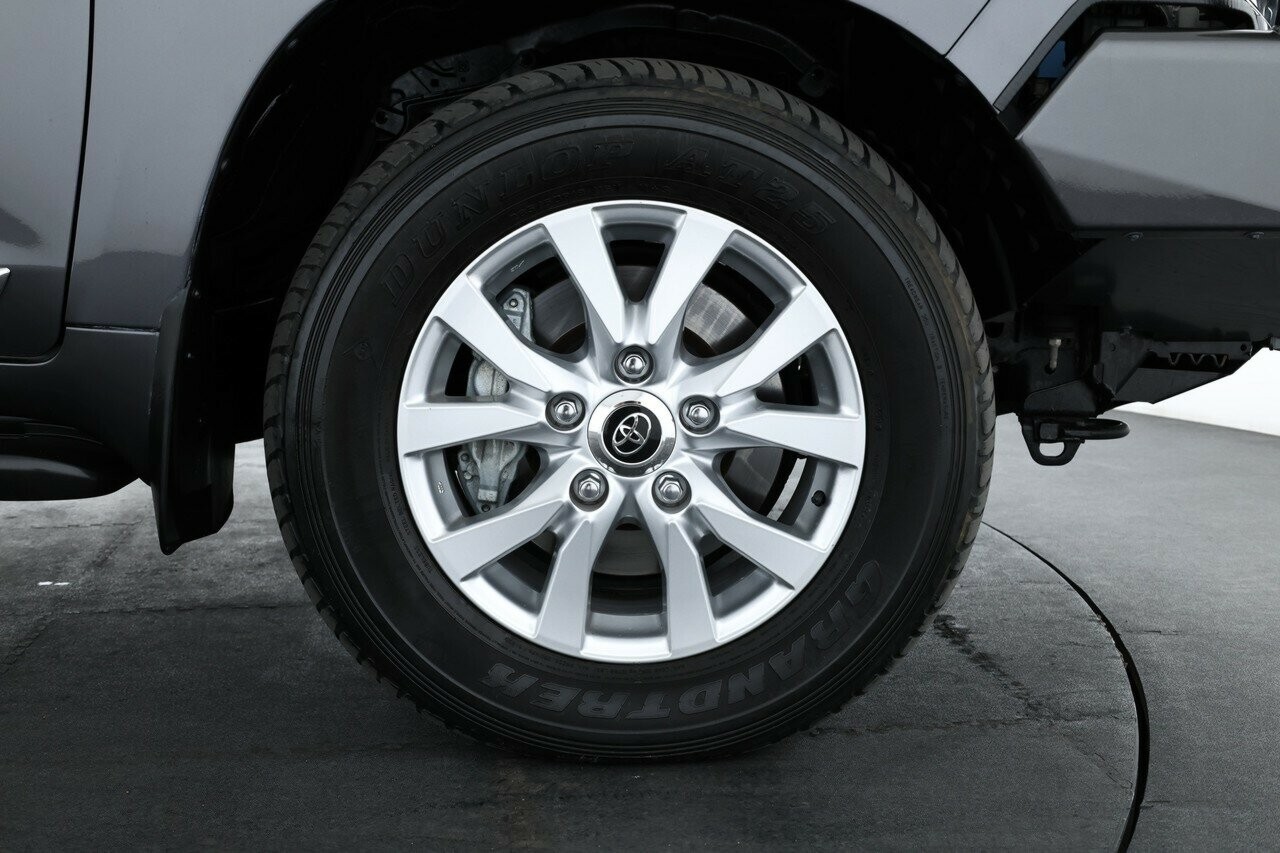 Toyota Landcruiser image 4