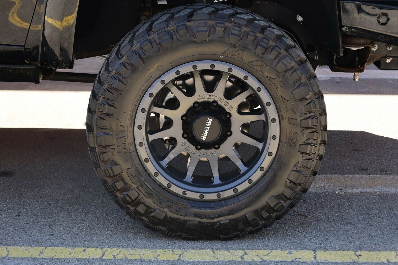 Chevrolet Silverado Hd image 2