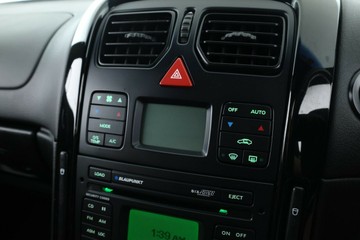 https://vehicle-cdn.autoleague.cloud/31026_61037193_26.jpg