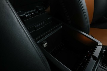 https://vehicle-cdn.autoleague.cloud/31026_61037193_30.jpg