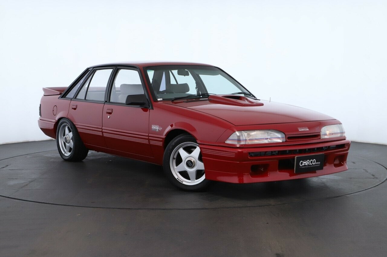 Holden Commodore image 1