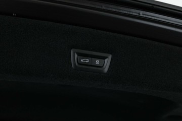 https://vehicle-cdn.autoleague.cloud/31026_61037851_17.jpg
