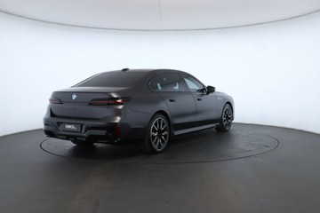 https://vehicle-cdn.autoleague.cloud/31026_61037851_18.jpg