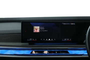 https://vehicle-cdn.autoleague.cloud/31026_61037851_25.jpg