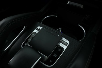 https://vehicle-cdn.autoleague.cloud/31026_61037918_29.jpg