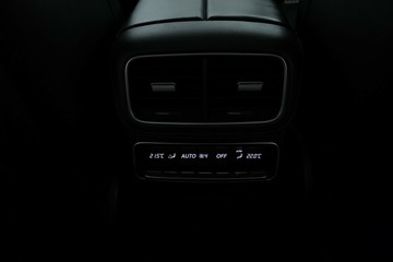 https://vehicle-cdn.autoleague.cloud/31026_61037918_35.jpg