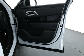 https://vehicle-cdn.autoleague.cloud/31026_61038203_18.jpg