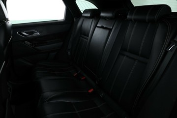 https://vehicle-cdn.autoleague.cloud/31026_61038203_31.jpg