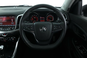 https://vehicle-cdn.autoleague.cloud/31026_61038549_21.jpg