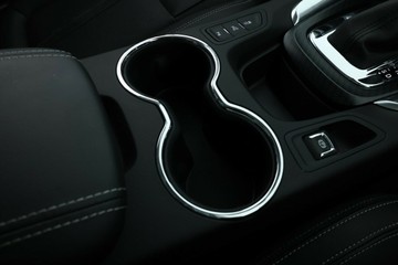 https://vehicle-cdn.autoleague.cloud/31026_61038549_28.jpg