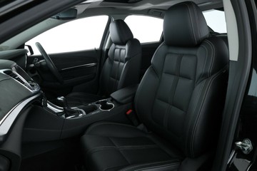 https://vehicle-cdn.autoleague.cloud/31026_61038549_30.jpg