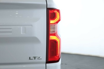 https://vehicle-cdn.autoleague.cloud/31026_61038602_15.jpg
