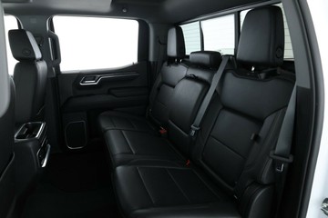 https://vehicle-cdn.autoleague.cloud/31026_61038602_33.jpg