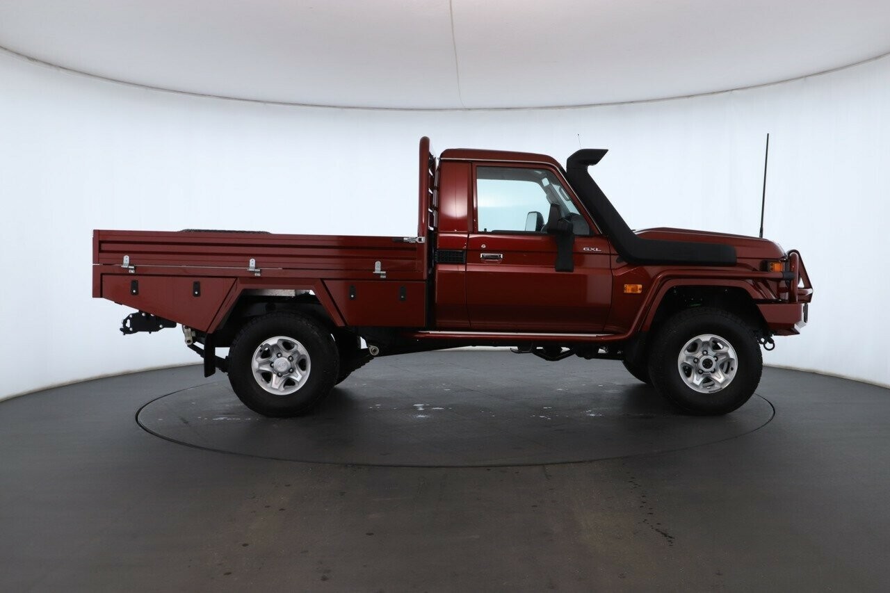 Toyota Landcruiser image 3