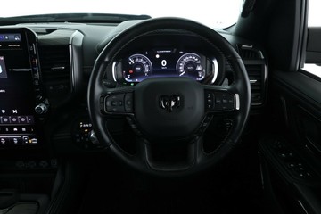 https://vehicle-cdn.autoleague.cloud/31026_61038697_22.jpg