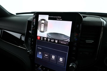 https://vehicle-cdn.autoleague.cloud/31026_61038697_26.jpg