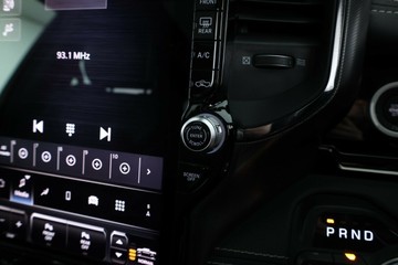 https://vehicle-cdn.autoleague.cloud/31026_61038697_28.jpg
