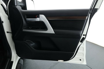 https://vehicle-cdn.autoleague.cloud/31026_61038953_17.jpg