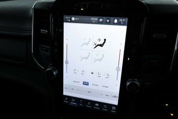 https://vehicle-cdn.autoleague.cloud/31026_61039034_24.jpg