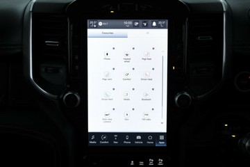 https://vehicle-cdn.autoleague.cloud/31026_61039034_25.jpg