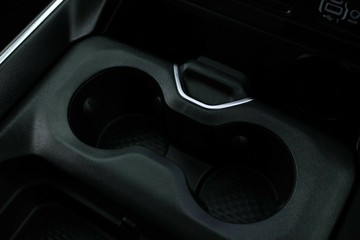 https://vehicle-cdn.autoleague.cloud/31026_61039034_30.jpg
