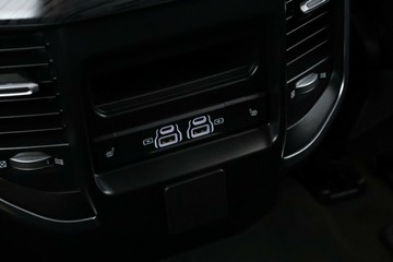 https://vehicle-cdn.autoleague.cloud/31026_61039034_36.jpg