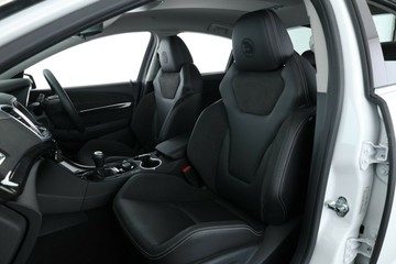 https://vehicle-cdn.autoleague.cloud/31026_61039140_33.jpg